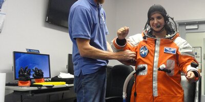 Microgravity mission Equotip portable hardness tester