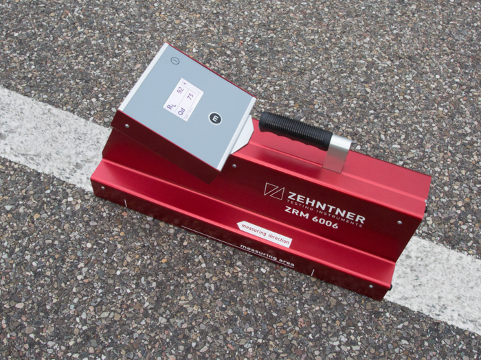 ZRM 6006 RL-Qd An entry-level and easy to use retroreflectometer