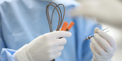 assessing hardness of medical wires