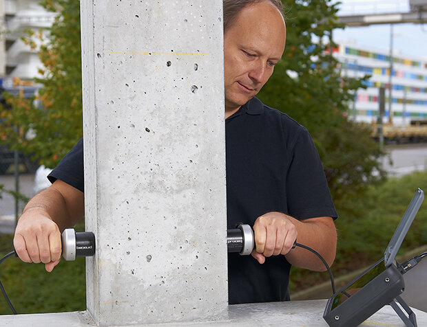 Concrete density testing with Pundit 200 ultrasonic pulse velocity